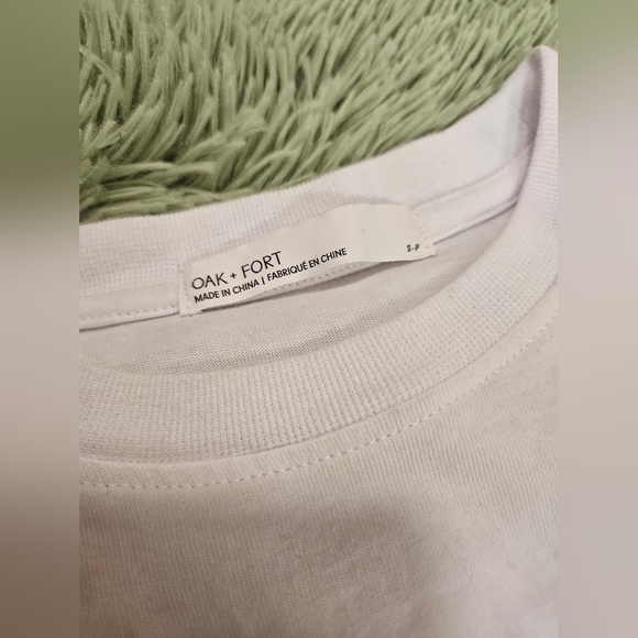 Oak + Fort White Fitted Short Sleeve Top - Picture 8 of 9